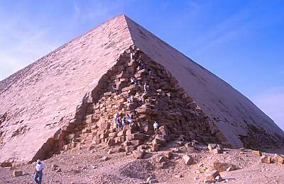 Coin nord-est de la Pyramide Courb�e