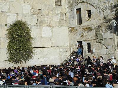Linceul de la porte de Barclay sur le Mur Occidental 