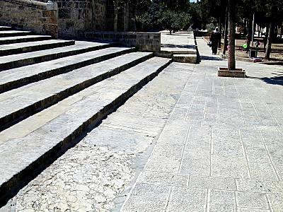 La marche de Ritmeyer sur le Mont du Temple