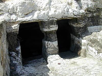 Des Mikvah au sud des Murs Anciens  de la Ville