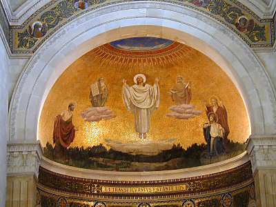 Peinture murale de l'int�rieur de l'Eglise de la Transfiguration du Mont Thabor