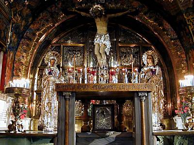 http://www.biblelieux.com/images/Saint_Sepulcre,_Golgotha_TB_N030801.jpg