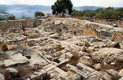 Excavations de l'acropole de Samarie de l'�ge de Fer
