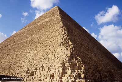 Grande Pyramide (Ch�ops) � Giza