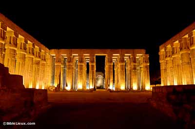Cour d'Amenhotep III